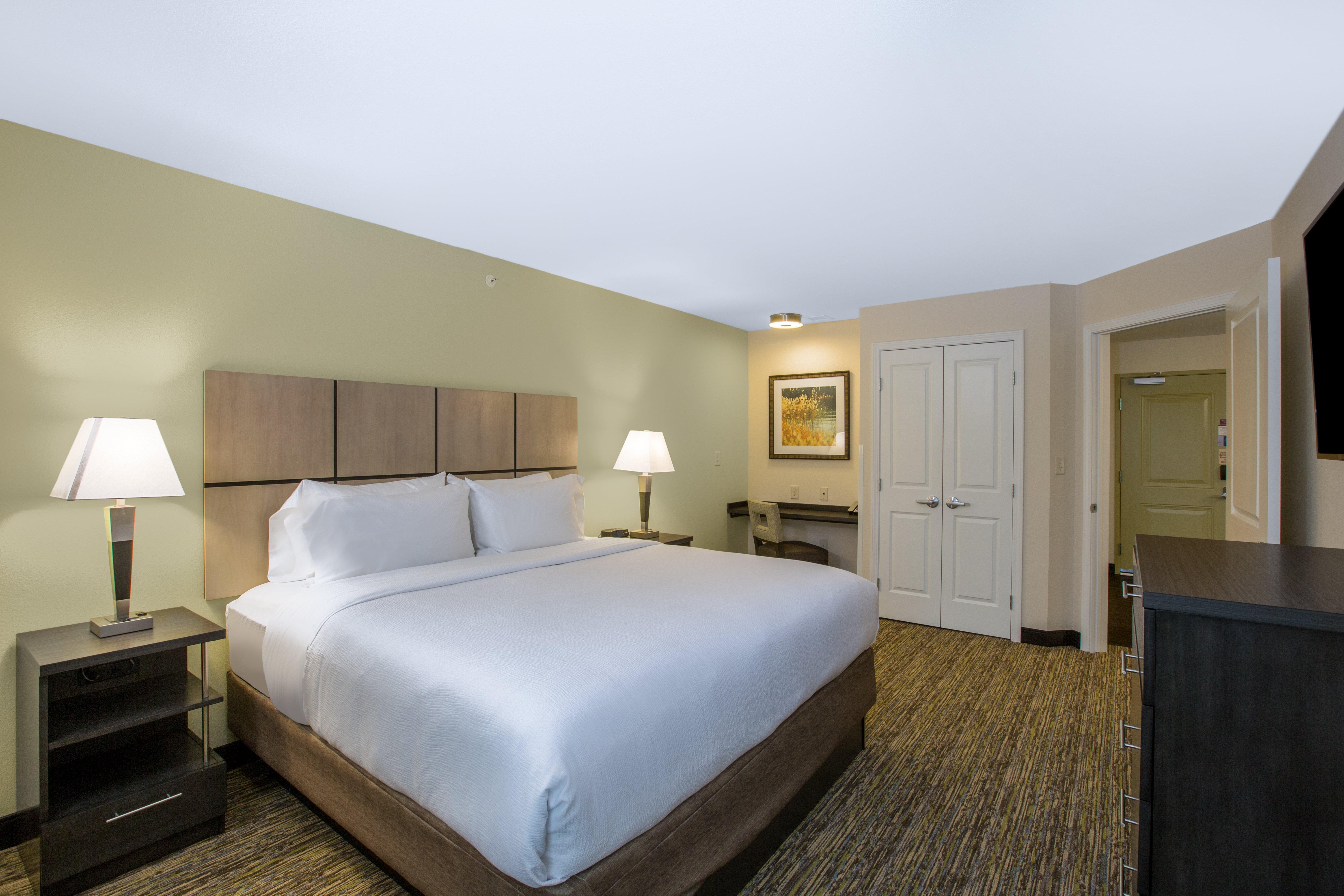 Candlewood Suites Белвью Экстерьер фото
