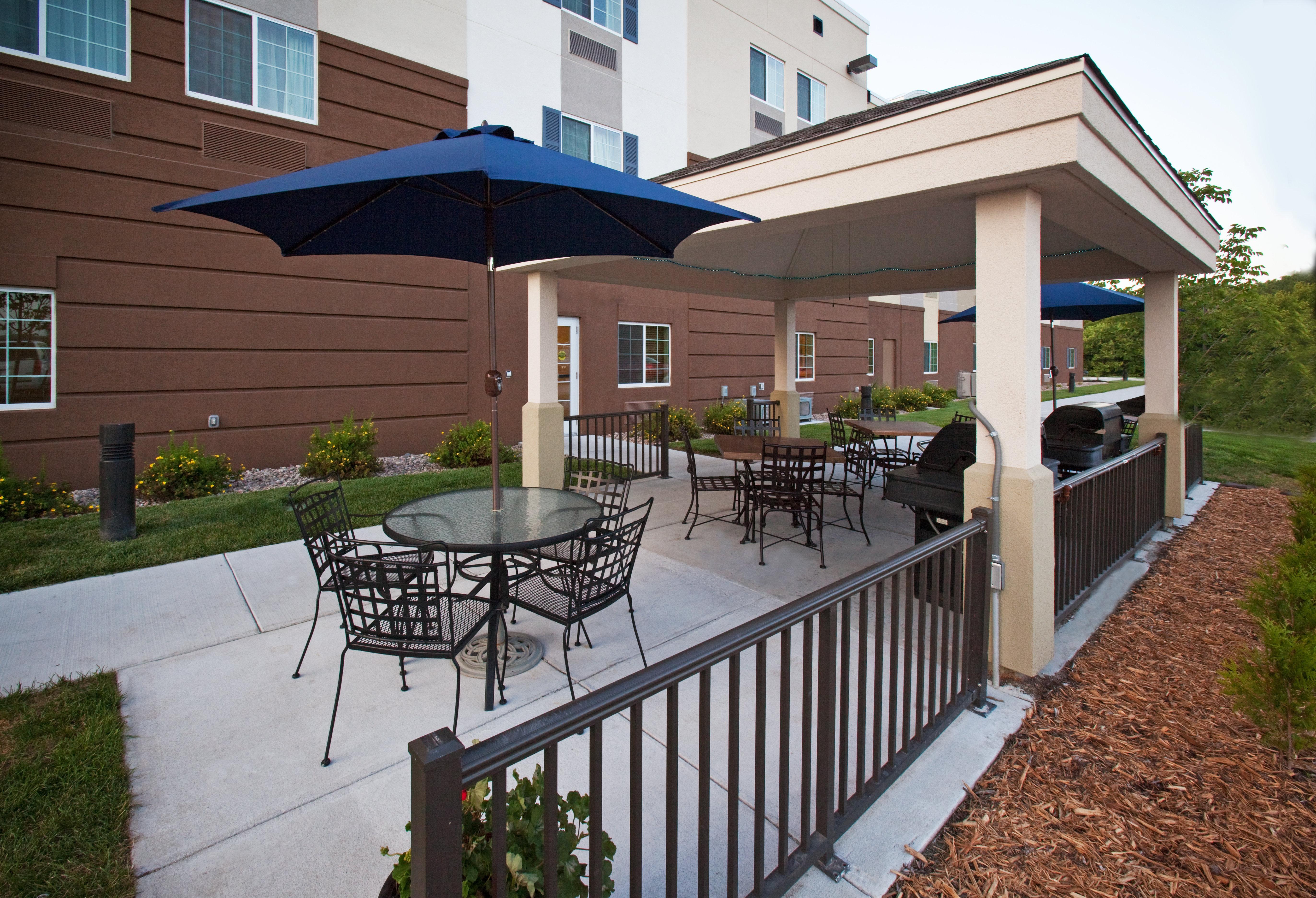 Candlewood Suites Белвью Экстерьер фото