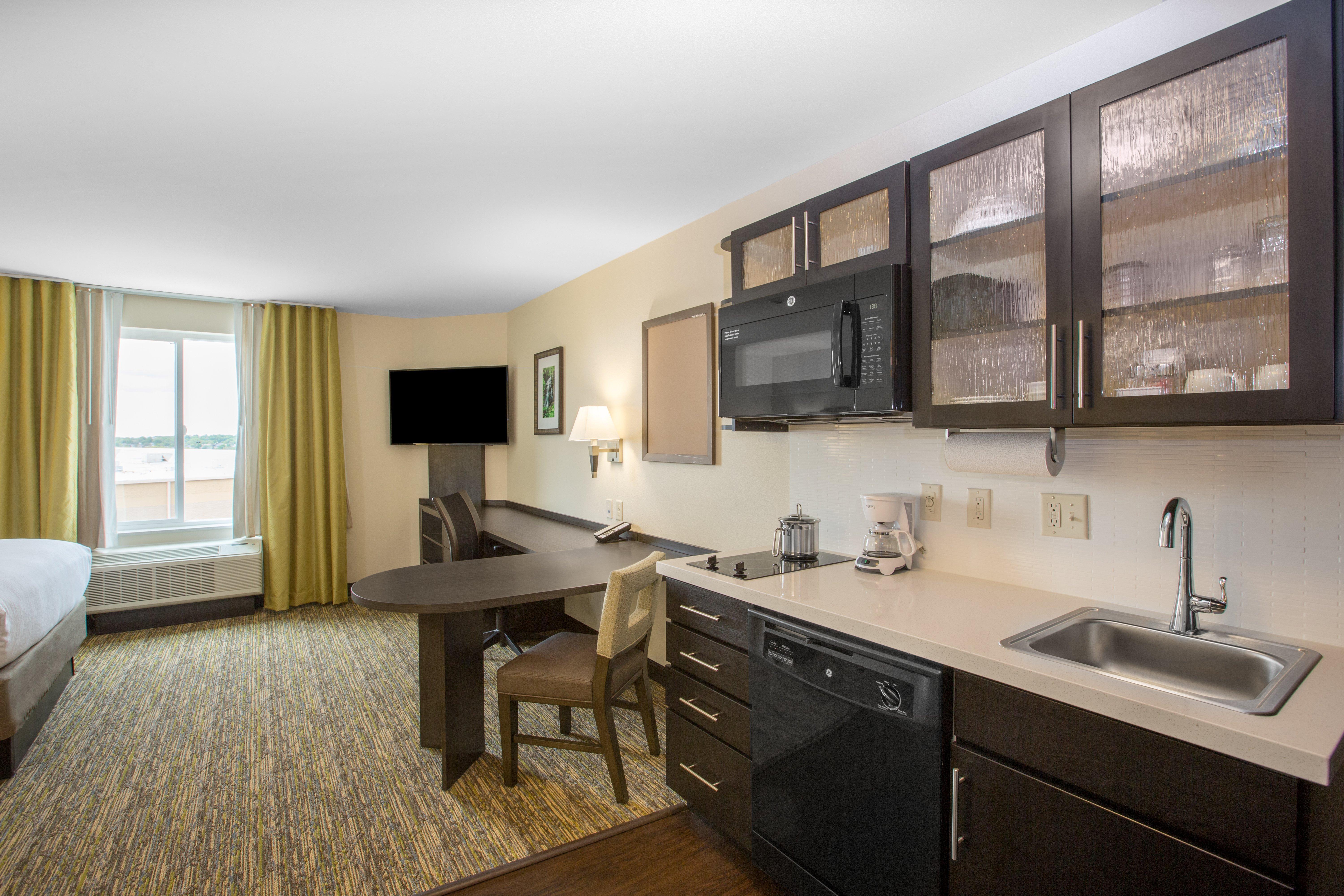 Candlewood Suites Белвью Экстерьер фото