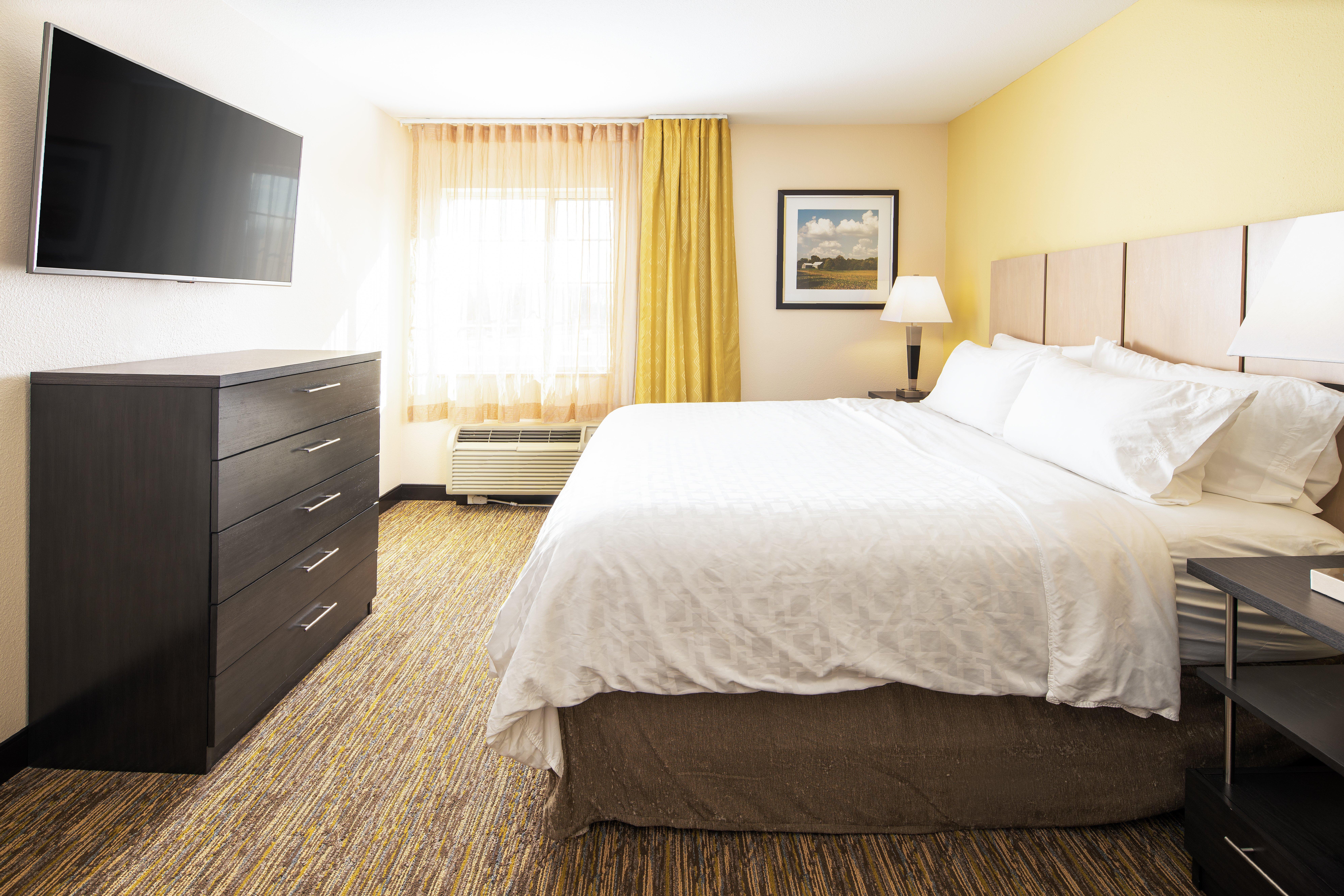Candlewood Suites Белвью Экстерьер фото