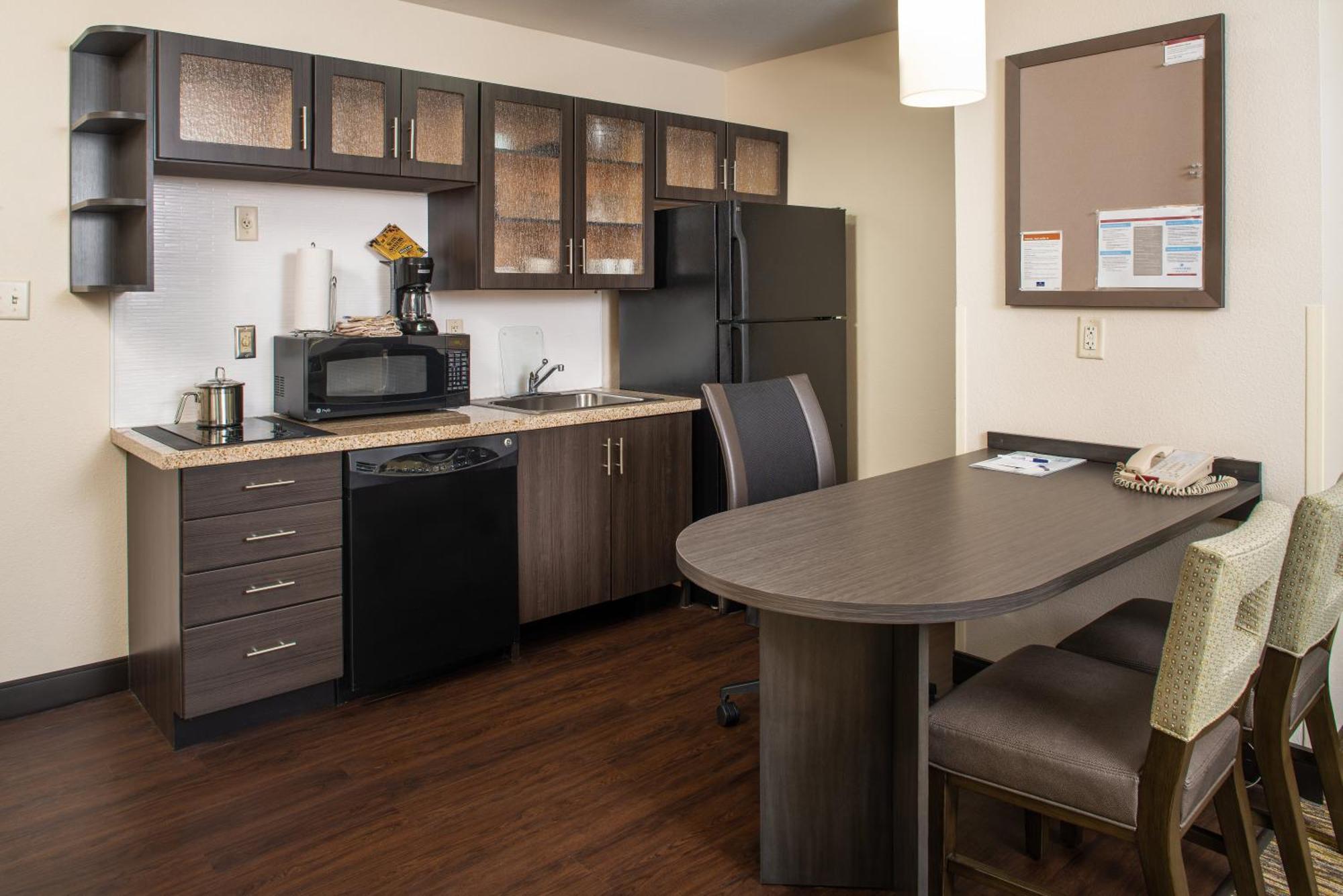 Candlewood Suites Белвью Экстерьер фото