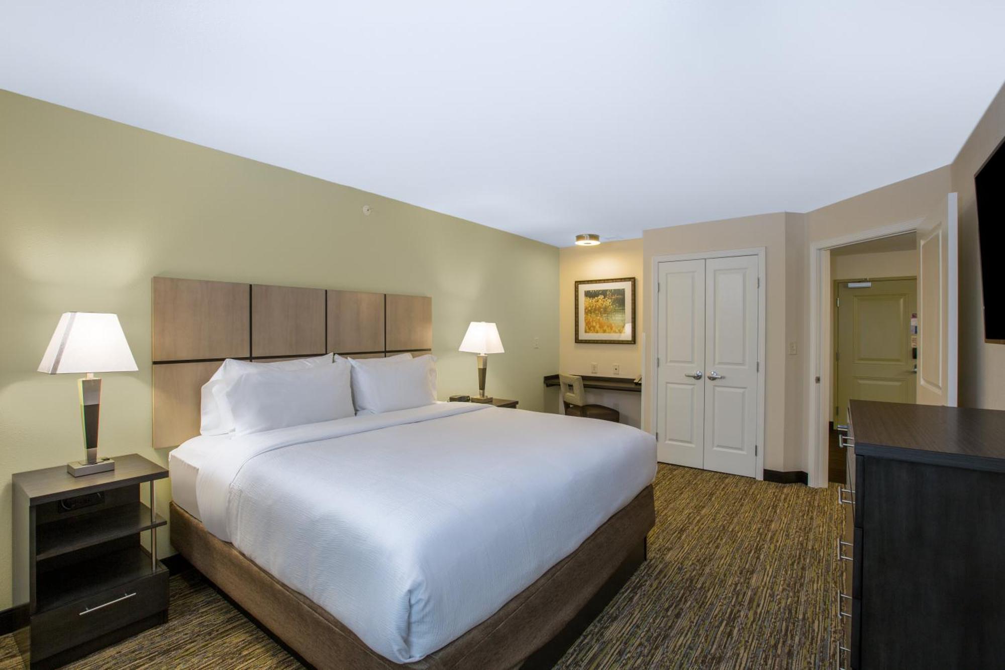 Candlewood Suites Белвью Экстерьер фото